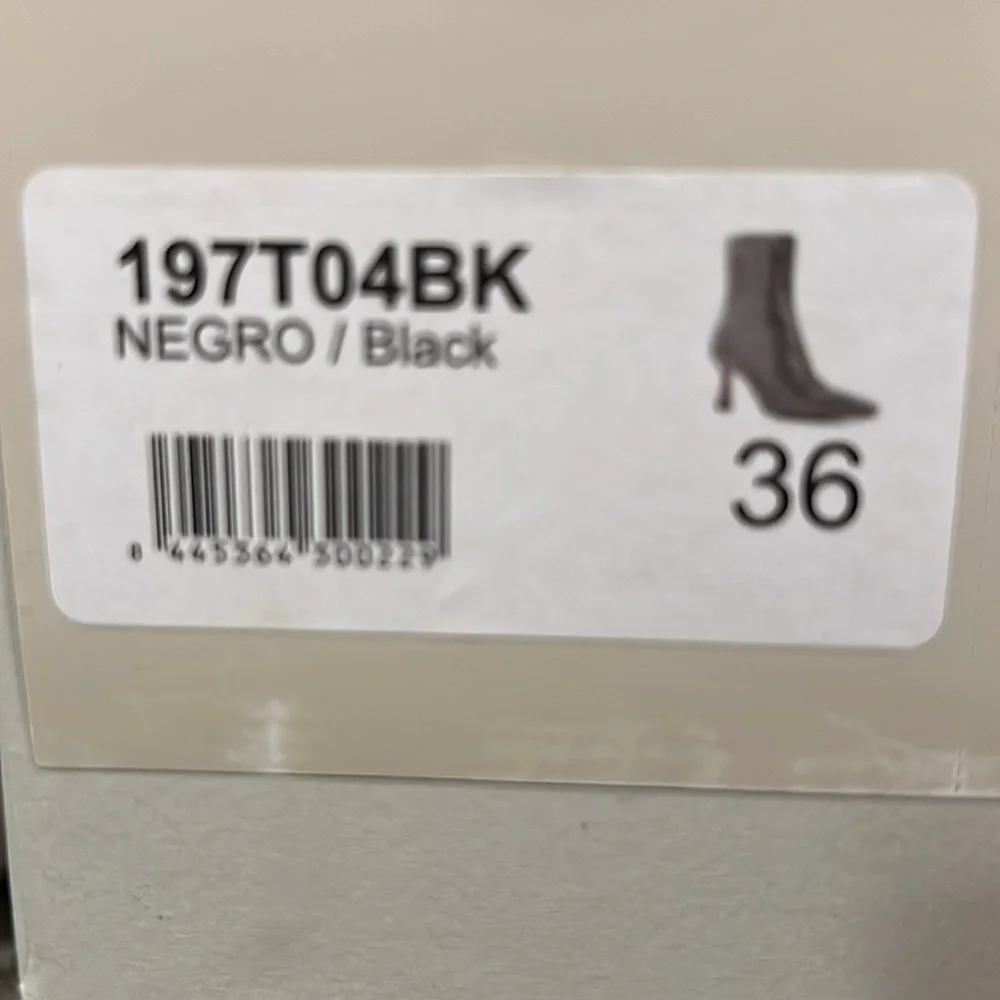 Black crystal dress boots, back zipper.size 36.3 inches heels. Like new. Worn 1. - Picture 5 of 9